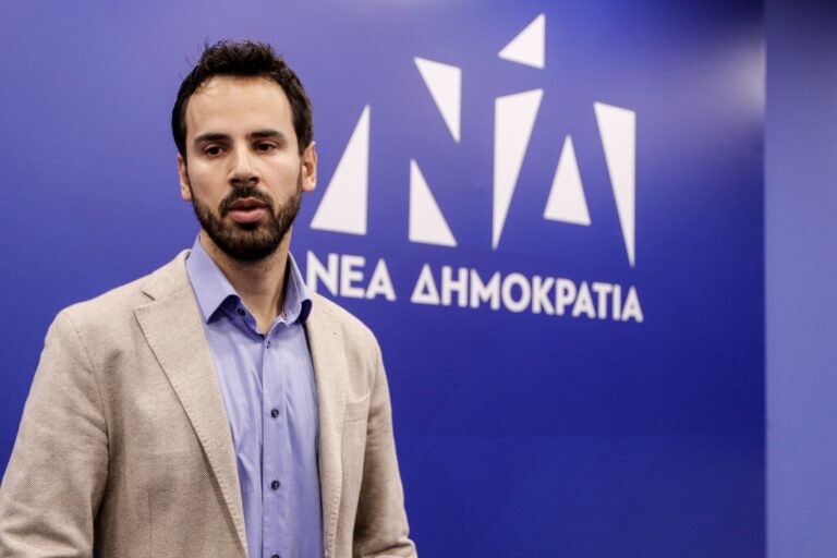 Ν. Ρωμανός: Βάσει της αποκάλυψης Παππά, τα δύο κόμματα «ντίλαραν» μεταξύ τους έχοντας προφανώς πλήρη γνώση του δημοσιεύματος πριν αυτό κυκλοφορήσει