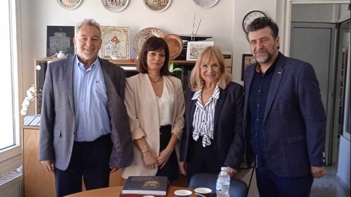 Τον δήμαρχο Θέρμης επισκέφθηκε η Άννα Φόνσου για το «Σπίτι του Ηθοποιού»