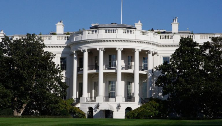 Ο Λευκός Οίκος παραδέχεται μια «αυξανόμενη δυσαρέσκεια» για τον Νετανιάχου