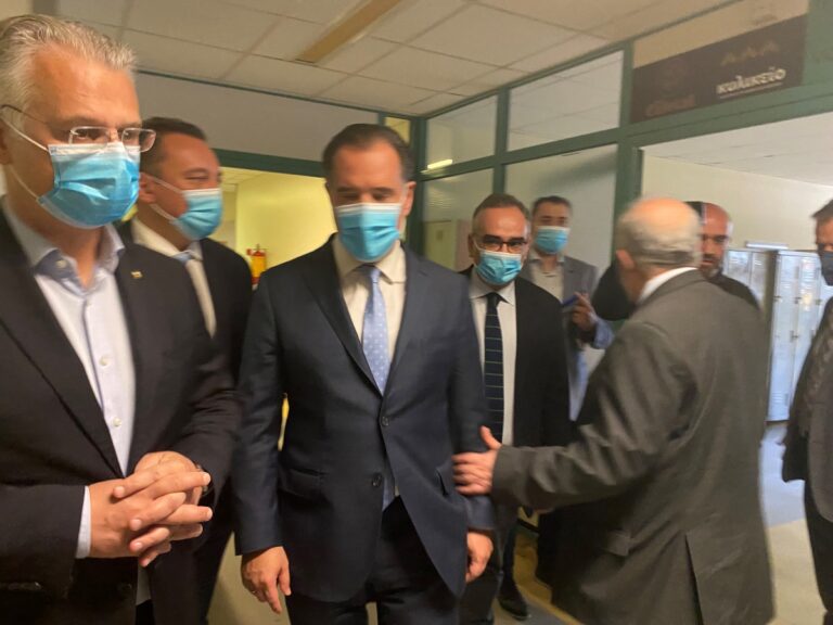 Το Παναρκαδικό Νοσοκομείο της Τρίπολης επισκέφτηκε ο Υπουργός Υγείας Άδωνις Γεωργιάδης