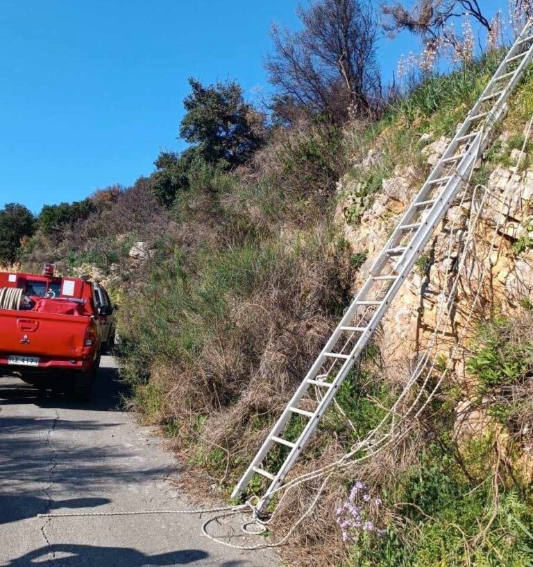 Κέρκυρα: Αίσιο τέλος είχε η επιχείρηση απεγκλωβισμού ηλικιωμένης που έχασε τον προσανατολισμό της