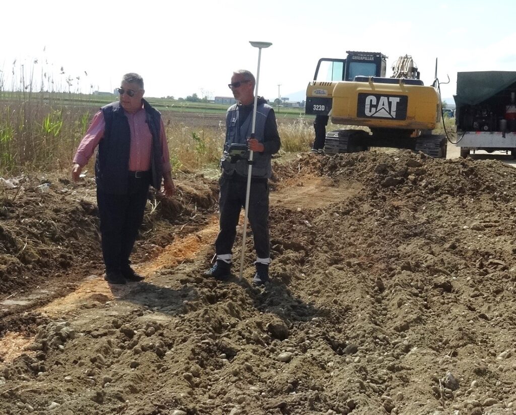 Λάρισα: Συνεχίζονται τα έργα αγροτικής οδοποιίας στο Δήμο Κιλελέρ