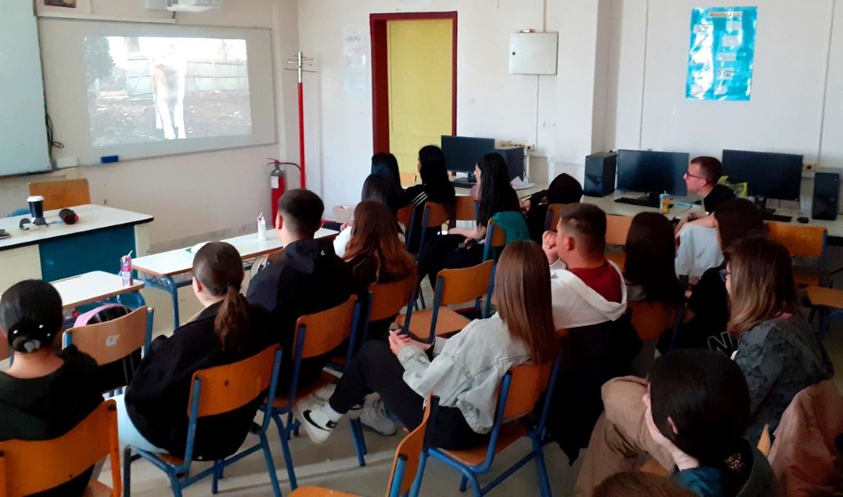 Ενημερώθηκαν για τη Σχολική Ημέρα Φιλοζωίας στο ΕΠΑΛ Τυρνάβου
