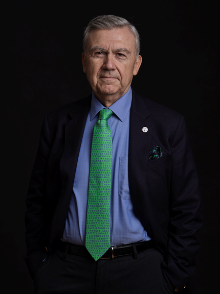 Η Ελασσόνα βραβεύει τον Γιάννο Γραμματίδη