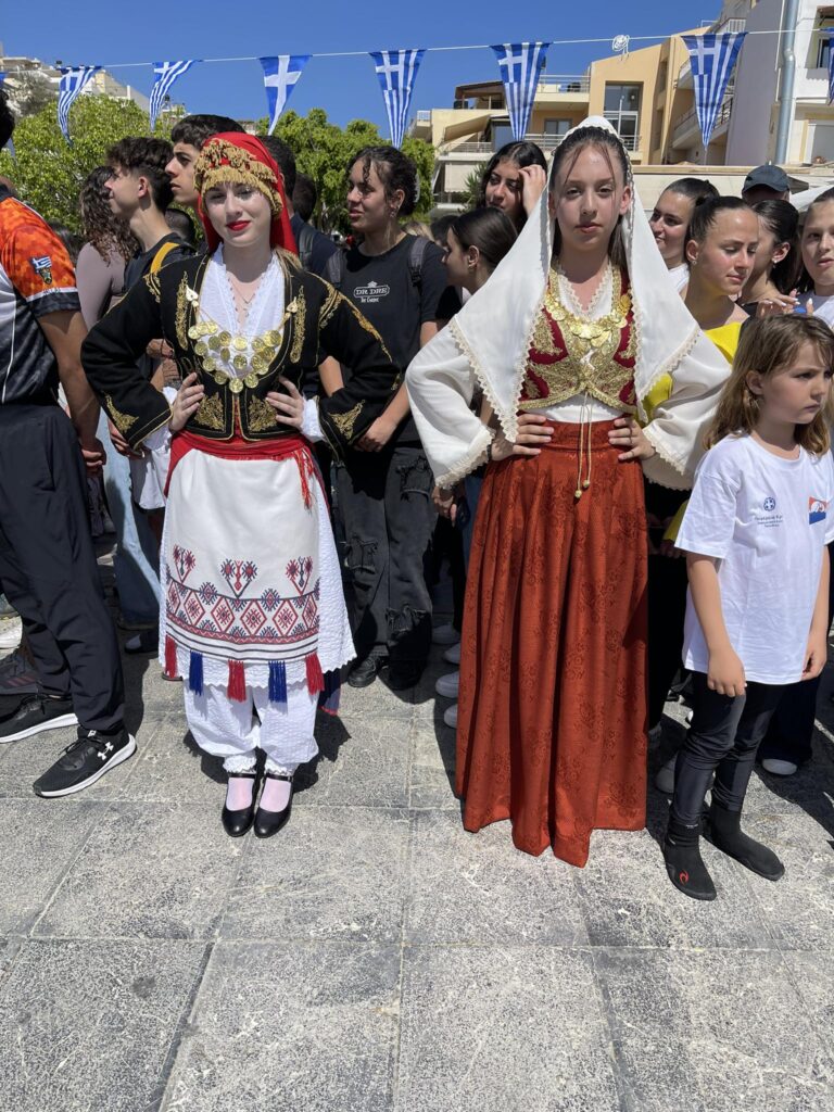 Κρήτη: Ο Άγιος Νικόλαος υποδέχτηκε την Ολυμπιακή Φλόγα