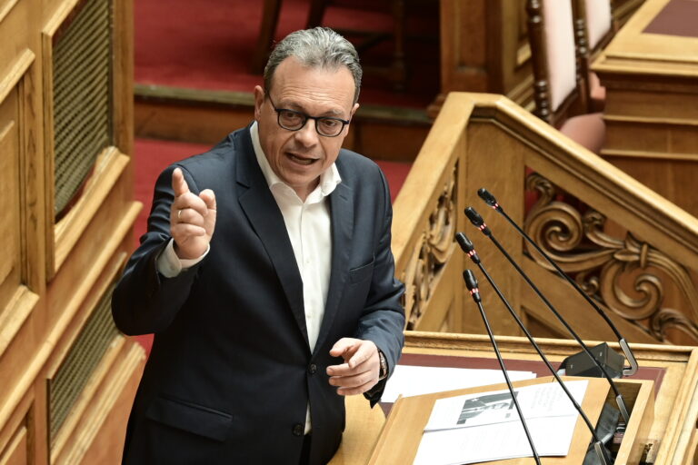 Βουλή-ν/σ υγείας- Σ. Φάμελλος: Κάθε έννοια δημόσιας υγείας καταλύεται με την κυβέρνηση της ΝΔ