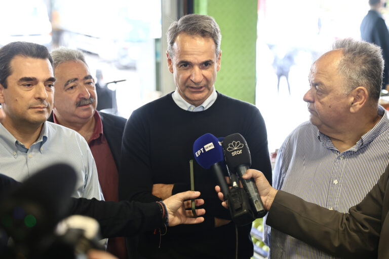 Κ. Μητσοτάκης από τη Λαχαναγορά του Ρέντη: Συνεχής η μάχη για την καταπολέμηση της ακρίβειας
