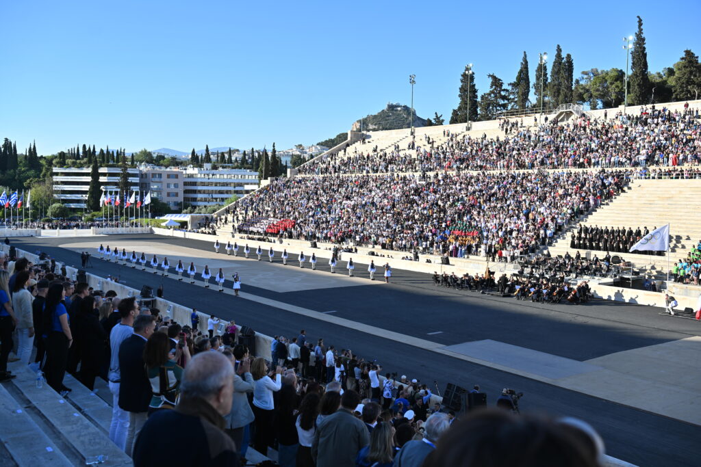 Καλλιμάρμαρο: Η Αθήνα παρέδωσε την Ολυμπιακή Φλόγα στο «Παρίσι 2024»