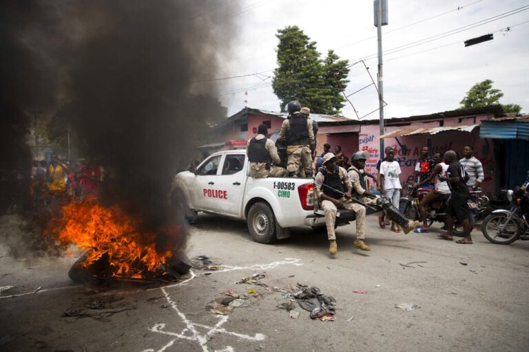 Αϊτή: Βίαιες συγκρούσεις ξέσπασαν και πάλι ανάμεσα σε συμμορίες και την αστυνομία