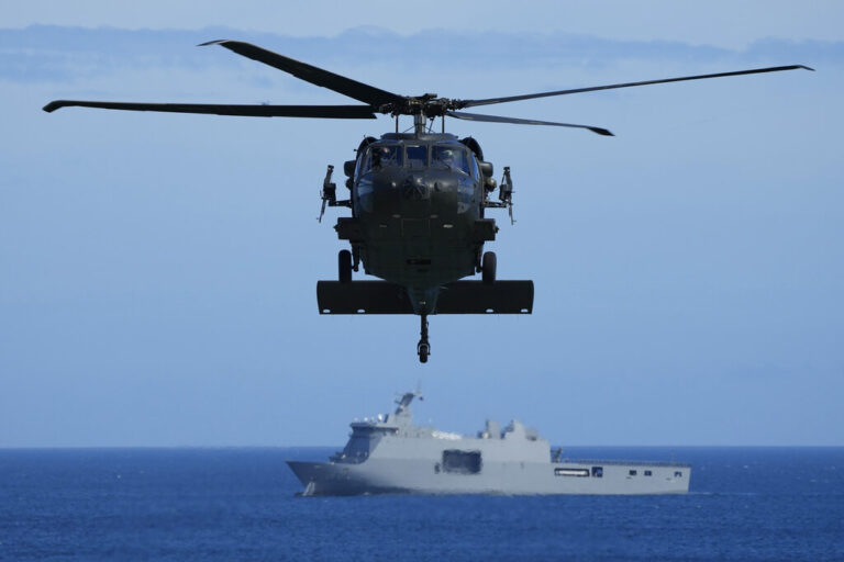 Φιλιππίνες: Συνετρίβη ελικόπτερο του Πολεμικού Ναυτικού – Νεκροί οι δύο πιλότοι