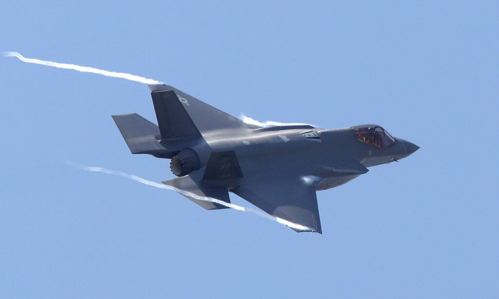 Jerusalem Post: Σενάριο αστραπιαίας επίθεσης με τα ισραηλινά F-35 να καταστρέφουν την ιρανική αεράμυνα