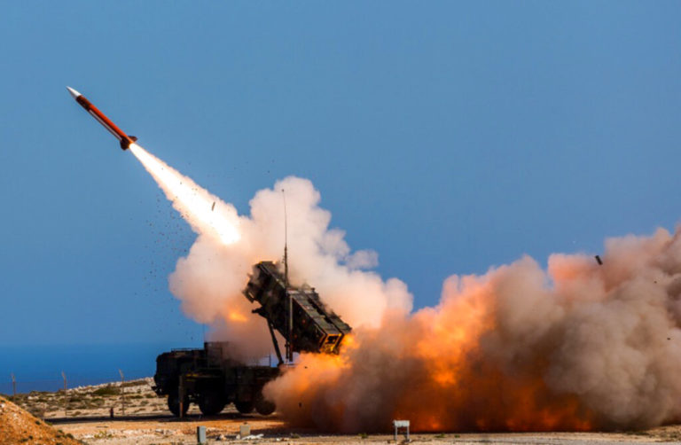 ABC News: Πύραυλοι του Ισραήλ έπληξαν εγκατάσταση στο Ιράν