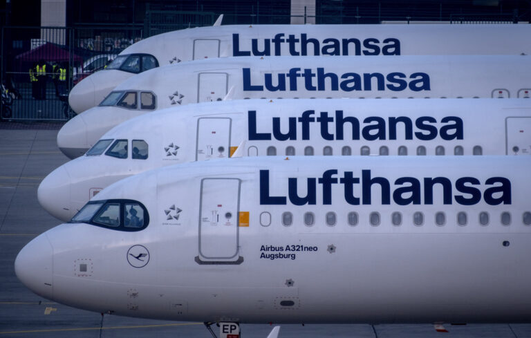 ΗΠΑ: Η Lufthansa υποχρεούται να καταβάλει 775 εκατ. δολάρια για ακυρώσεις πτήσεων λόγω Covid