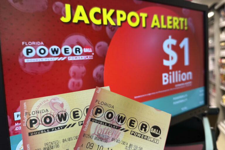 ΗΠΑ: 1,3 δισ. δολάρια σε υπερτυχερό του Powerball – Κληρώθηκε δελτίο των δύο δολαρίων