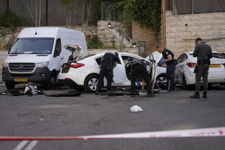 Αυτοκίνητο παρέσυρε πολίτες στην Ιερουσαλήμ – Για «τρομοκρατική επίθεση» μιλούν οι Αρχές (video)
