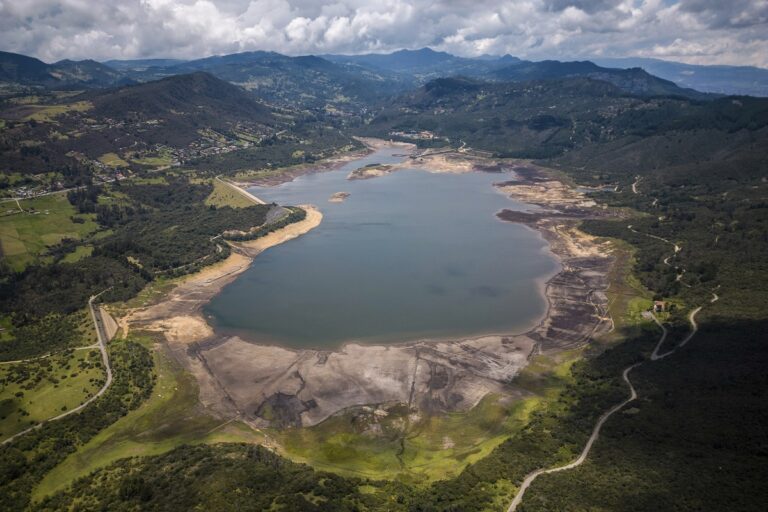 Κολομβία: Ψάχνουν για νερό στη Μπογκοτά μετά το πέρασμα του Ελ Νίνιο