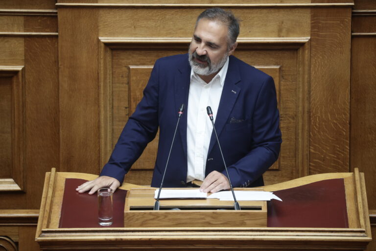 Ανεξαρτητοποιείται και ο Γ. Δημητροκάλλης από τους Σπαρτιάτες – Προηγήθηκε ο Γ. Μανούσος