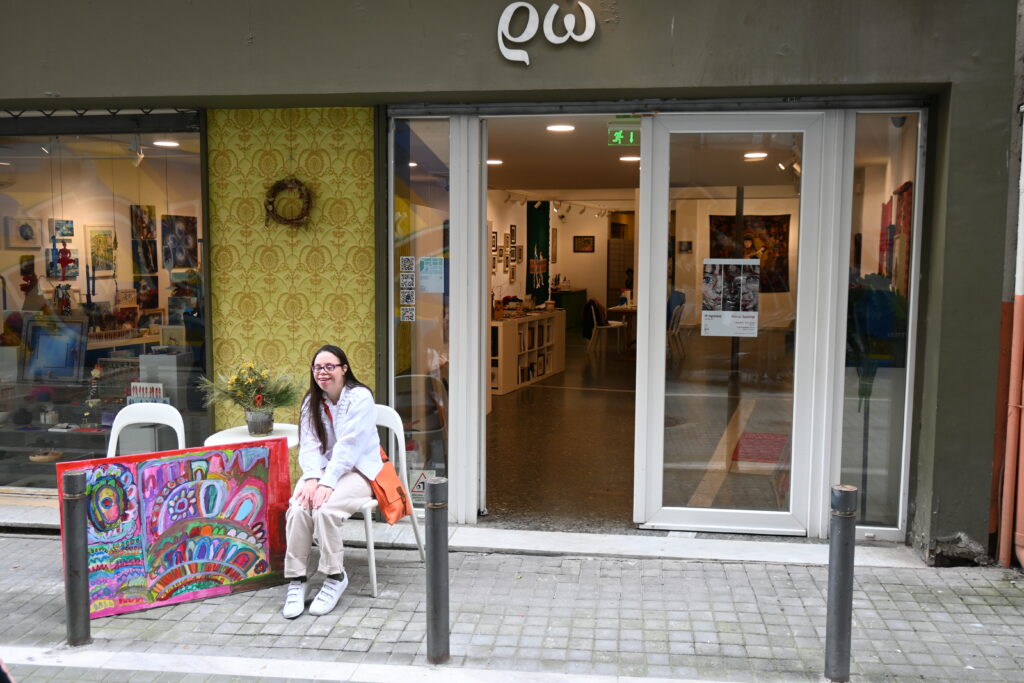 Θεσσαλονίκη: Πρώτη ατομική έκθεση της «LLoxy» στο Ro Art Scape