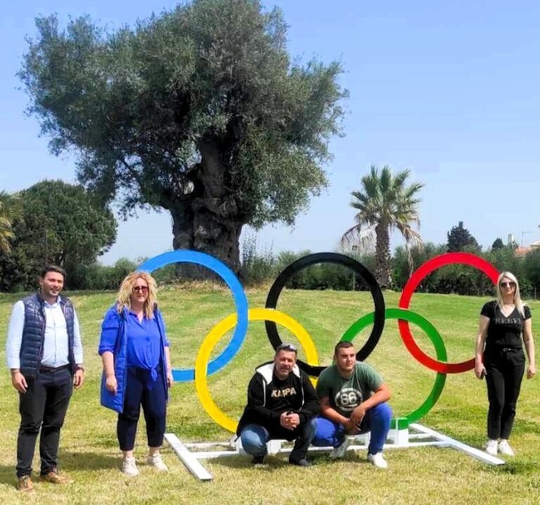 Οι Ολυμπιακοί Κύκλοι στην είσοδο της Αμαλιάδας στον Δήμο Ήλιδας