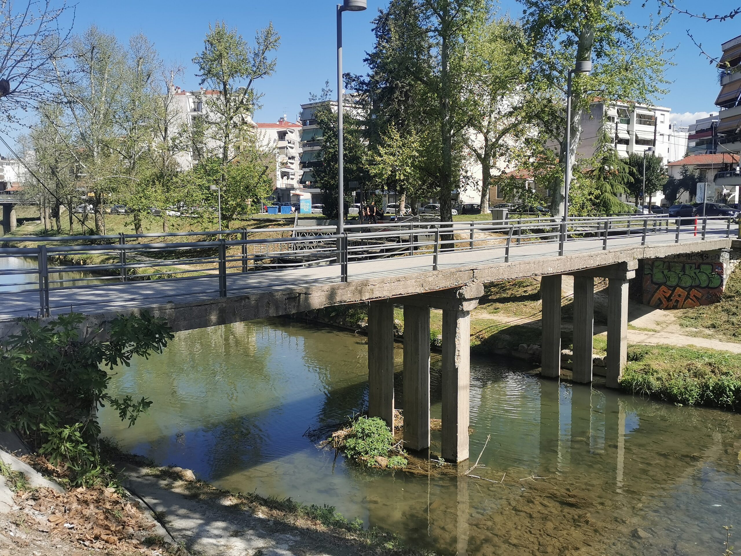 Τρίκαλα: Νέες πεζογέφυρες εκεί που προκάλεσε ζημιές ο Daniel