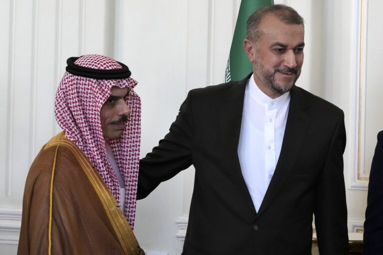 Οι ΥΠΕΞ της Σαουδικής Αραβίας και του Ιράν συζήτησαν για την αυξανόμενη κλιμάκωση στην περιοχή