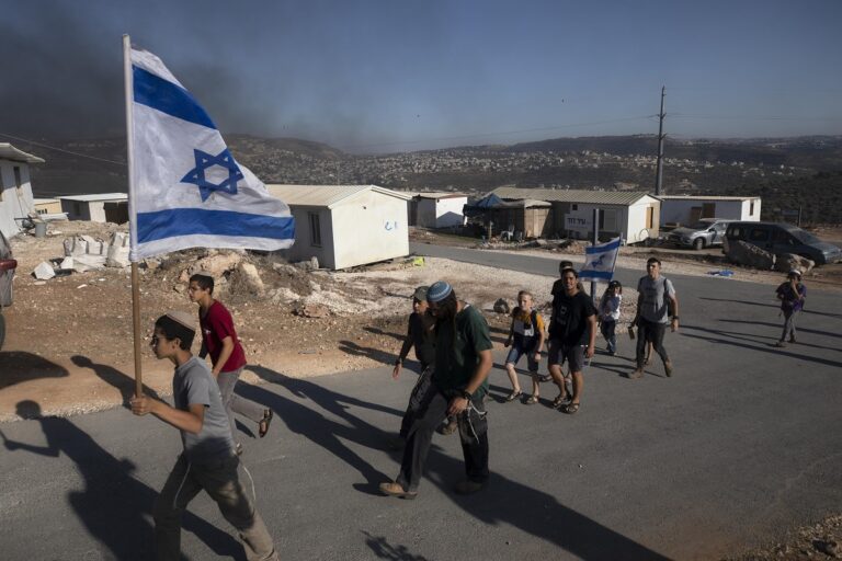 Γαλλία: Εξετάζει νέα μέτρα κατά της βίας των εποίκων στη Δυτική Όχθη