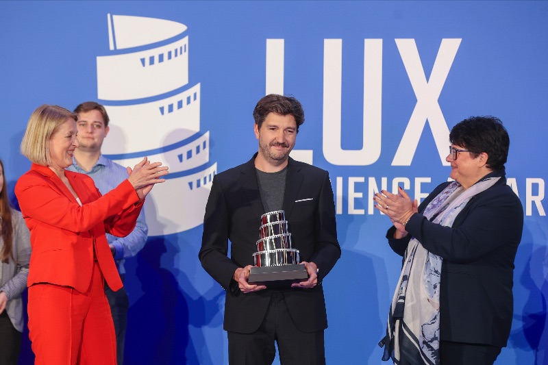 Το βραβείο κοινού LUX 2024 απονεμήθηκε στην ταινία «Στο Γραφείο των Καθηγητών»