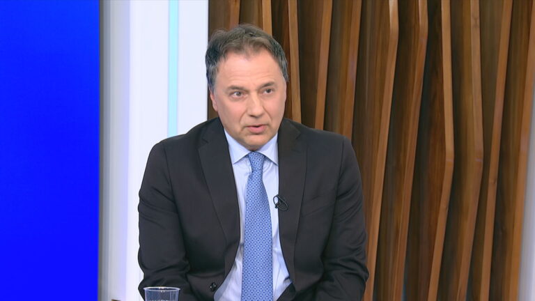 Θ. Πελαγίδης στο ΕΡΤΝews: Παρά το σκάλωμα, η πτώση του πληθωρισμού έφερε καλύτερες τιμές για προϊόντα