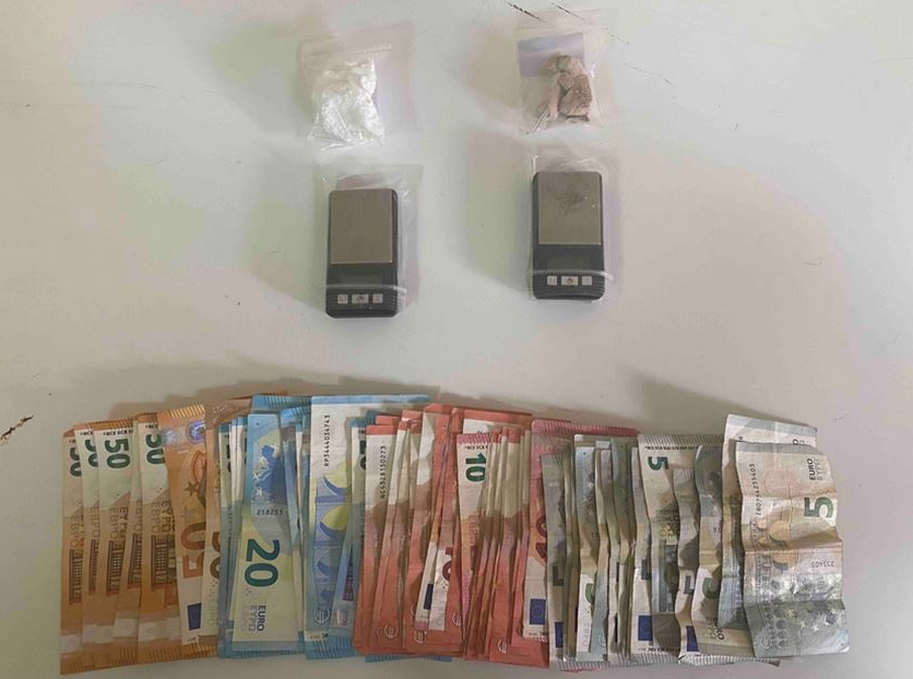 Θεσσαλονίκη: Διακινούσε κοκαΐνη και ηρωίνη-Έκρυβε τα ναρκωτικά στο σπίτι της