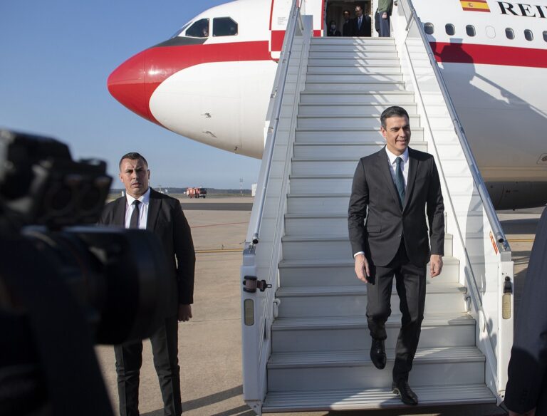 Ισπανία: Ο Π. Σάντσεθ ξεκινά μια νέα περιοδεία στη Μέση Ανατολή για την αντιμετώπιση της σύγκρουσης Ισραήλ-Χαμάς