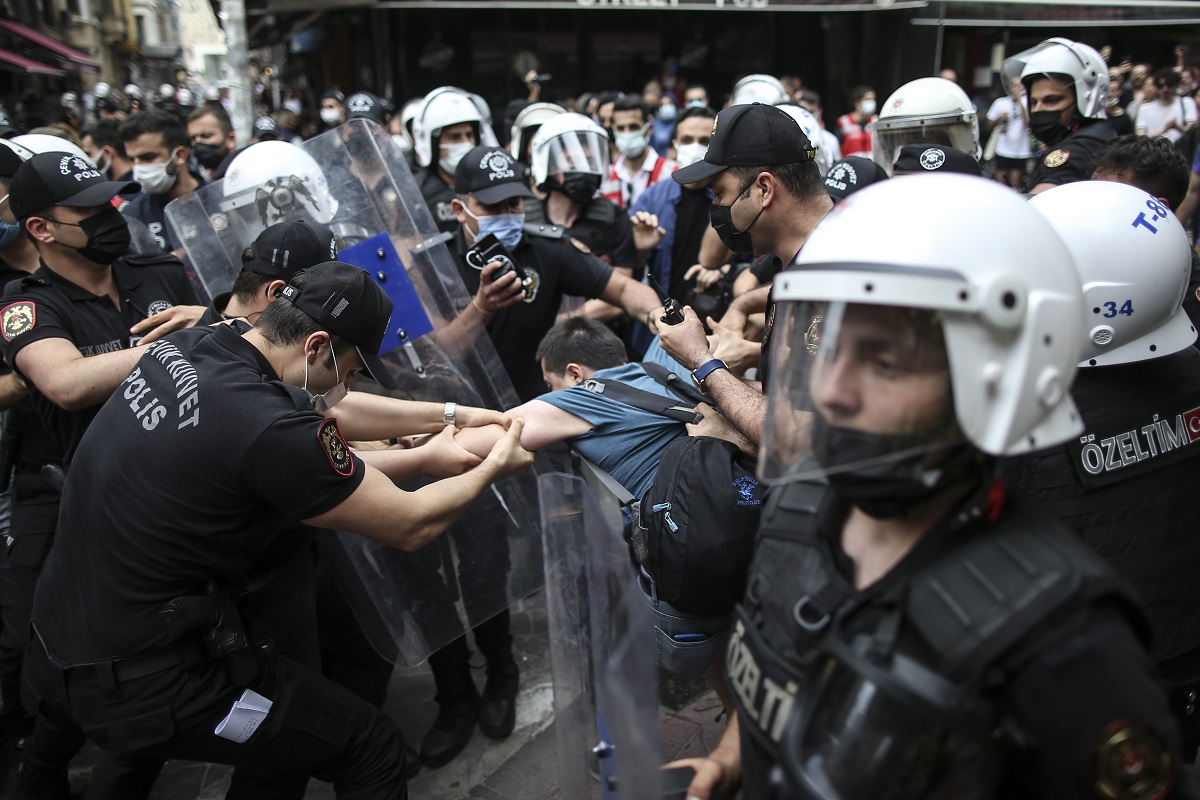 Τουρκία: Παρατράγουδα μετά την ένσταση σε εκλογικό αποτέλεσμα στην Κωνσταντινούπολη