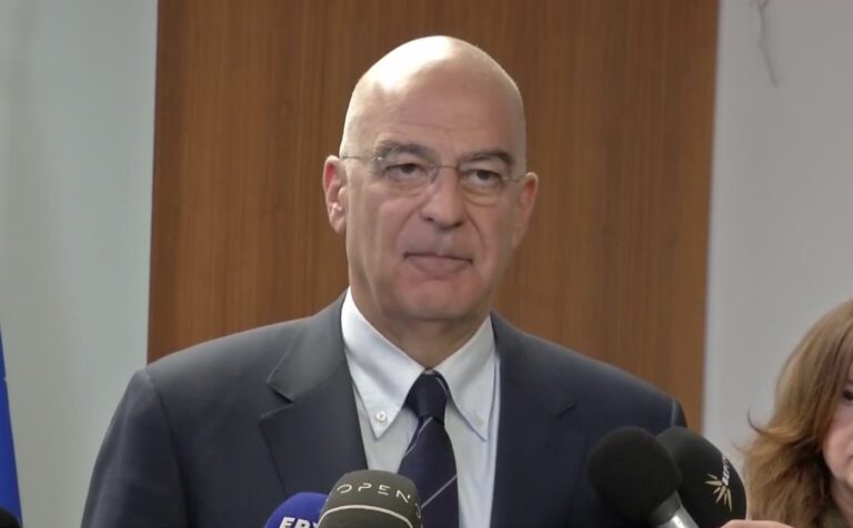 Ν. Δένδιας: Δεν θα δοθούν S-300 στην Ουκρανία