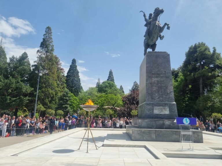 Τρίπολη: Συγκινητική η υποδοχή της Ολυμπιακής φλόγας