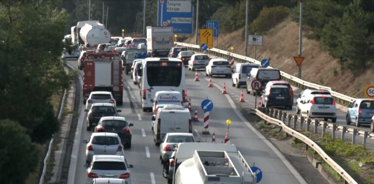 «Έχει αμβλυνθεί η κατάσταση, δεν έχει επιλυθεί το πρόβλημα» δήλωσε για το Flyover o Πάρις Μπίλλιας