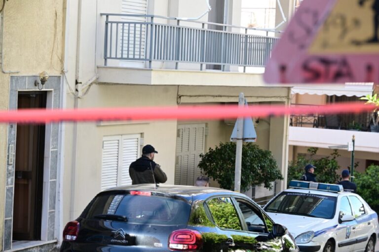 Ηλιούπολη: Τα πρώτα στοιχεία δείχνουν ότι ο 36χρονος σκότωσε με καραμπίνα την 63χρονη και αυτοκτόνησε