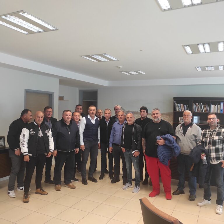 Θεσσαλία: Τα προβλήματα των πλημμυροπαθών του δήμου Φαρκαδόνας τέθηκαν στον Δημήτρη Κουρέτα