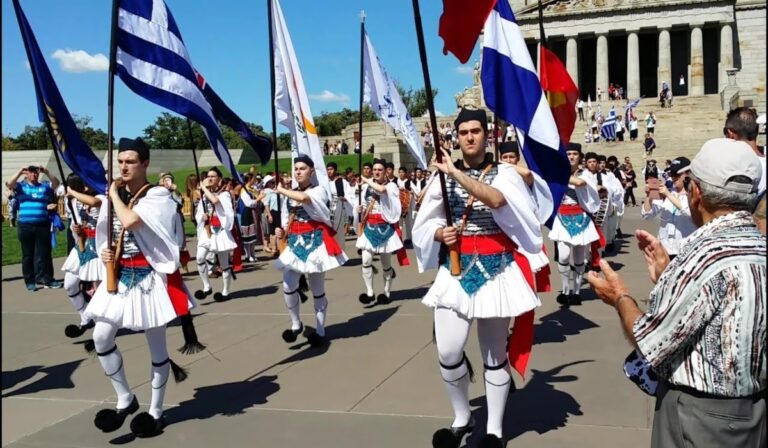 Παρουσία Ελλήνων βουλευτών η παρέλαση για την Εθνική μας Επέτειο στη Μελβούρνη