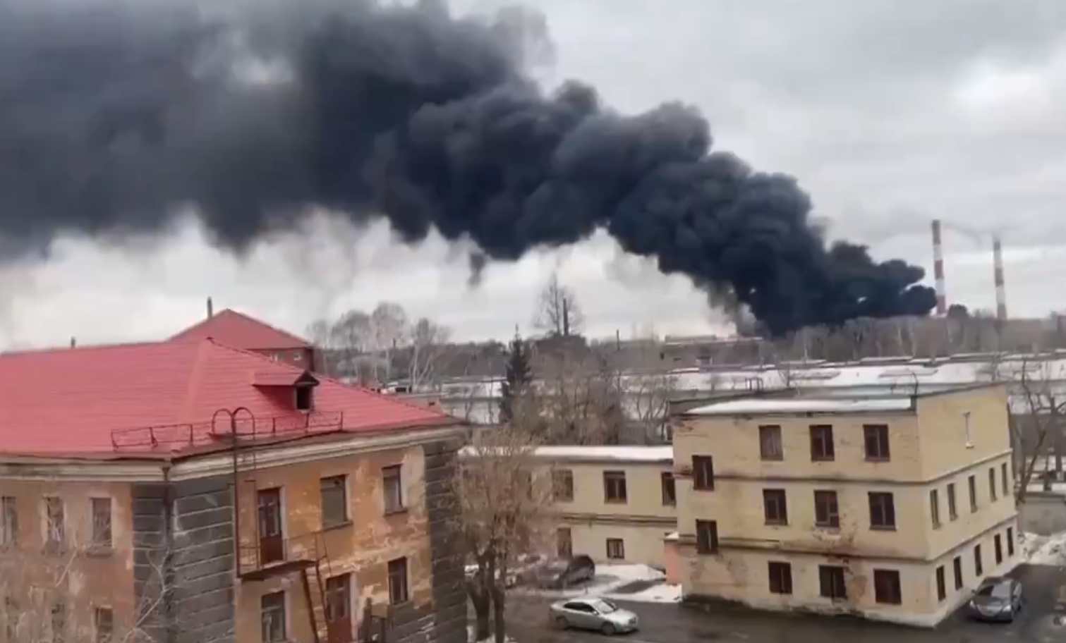 Ρωσία: Πυρκαγιά ξέσπασε σε εργοστάσιο στην Γεκατερίνμπουργκ