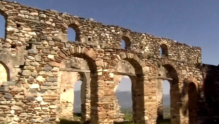 Η Καστροπολιτεία των Σερβίων