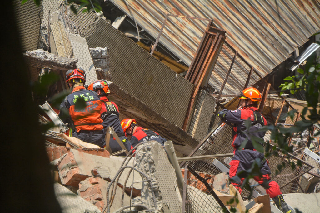 Ταιβάν: Ανεβαίνει ο αριθμός των νεκρών από τον ισχυρό σεισμό – Τέσσερα θύματα και δεκάδες τραυματίες