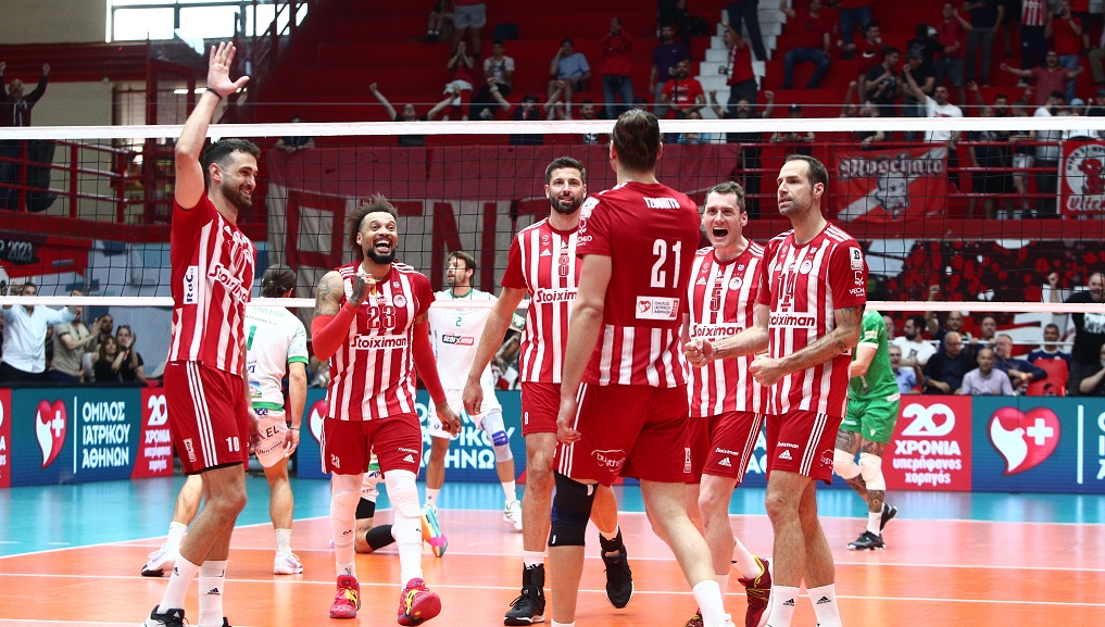 Αγκαλιά με το πρωτάθλημα ο Ολυμπιακός, 3-0 τον Παναθηναϊκό