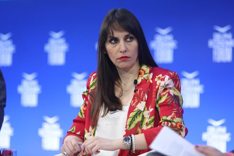 Βιβή Χαραλαμπογιάννη στο EΡΤΝews: Πώς θα υπολογίζεται το μπόνους και το ακριβές ποσό για τους δημοσίους υπαλλήλους