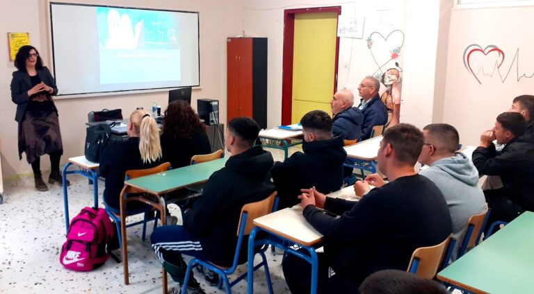 “Φύλο, Γλώσσα, Εκπαίδευση” – Δράση ενημέρωσης στο ΕΠΑΛ Τυρνάβου