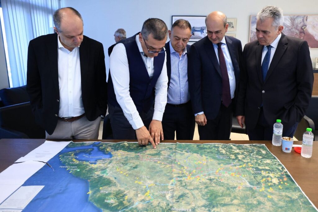 Συνάντηση Περιφερειάρχη Θεσσαλίας με τον Υπουργό Εθνικής Οικονομίας Κ. Χατζηδάκη