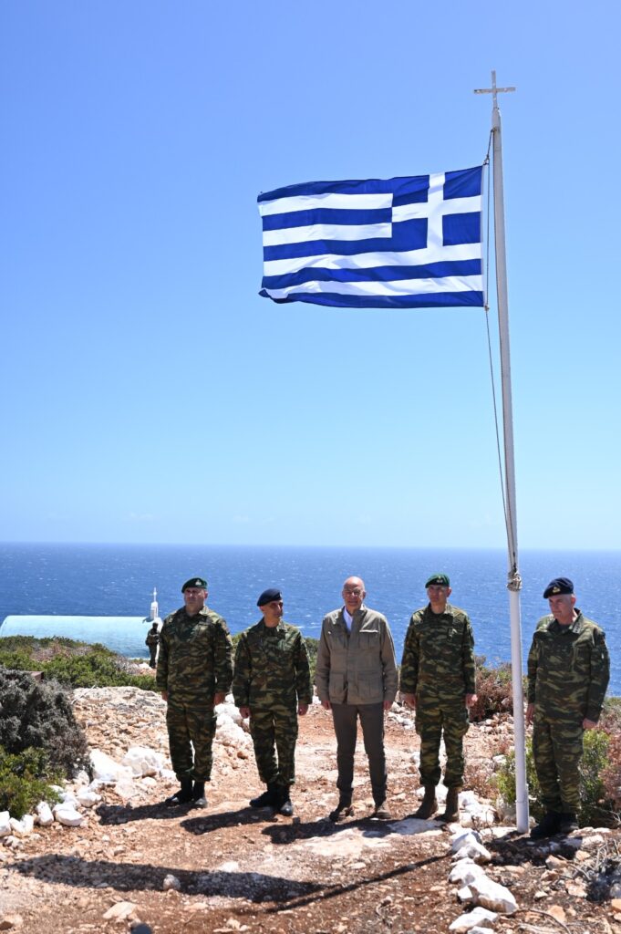 Επιτηρητικά φυλάκια Στρογγύλης και Ρω επισκέφτηκε ο Νίκος Δένδιας