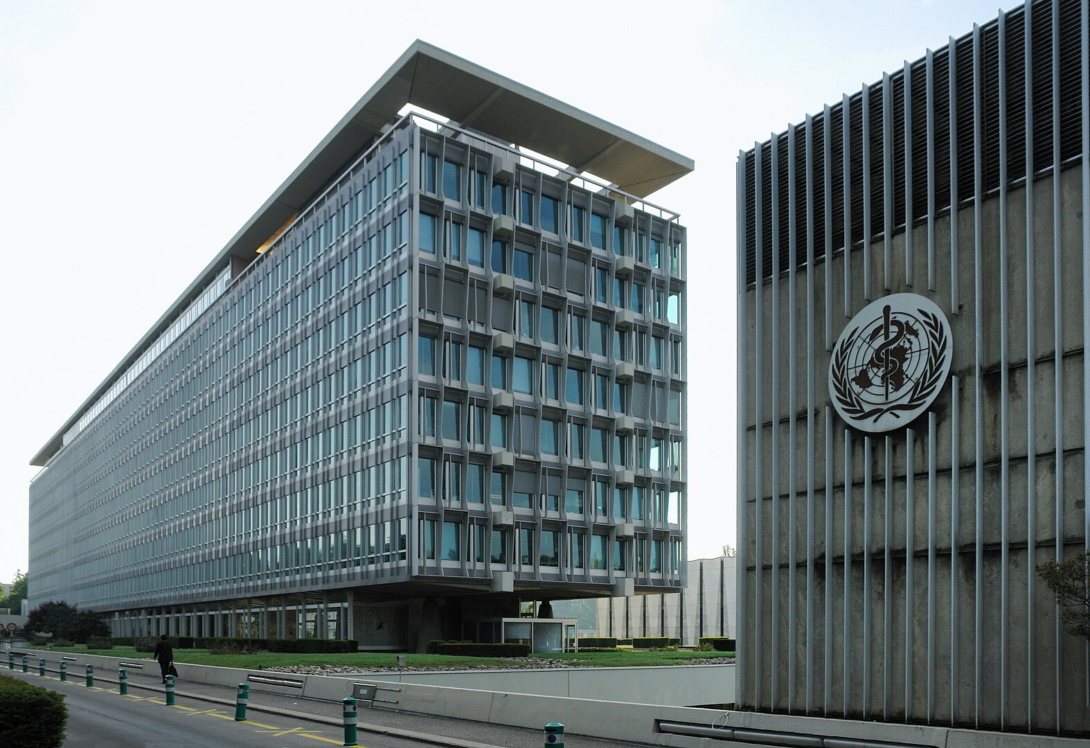 1574px-World_Health_Organisation_headquarters,_Geneva,_north_and_west_sides_2007