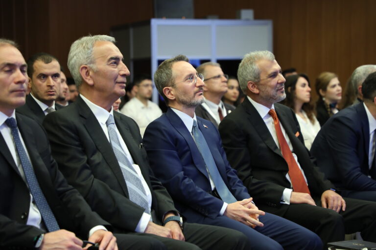 Κ. Φραγκογιάννης – Φ. Αλτούν στο Ελληνοτουρκικό Φόρουμ στην Κωνσταντινούπολη