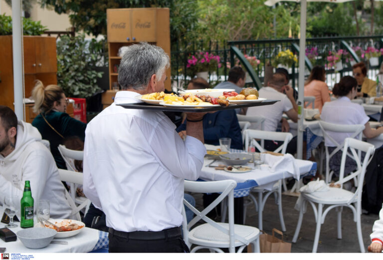 Πάσχα στη δουλειά: Τα απαιτητικά επαγγέλματα που δεν γνωρίζουν γιορτές – «Το καθήκον μας καλεί εδώ»