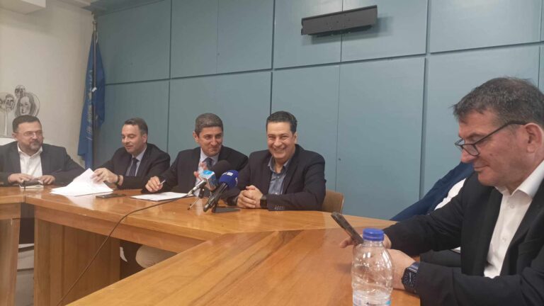 Στο Αγρίνιο και το Μεσολόγγι ο Λευτέρης Αυγενάκης