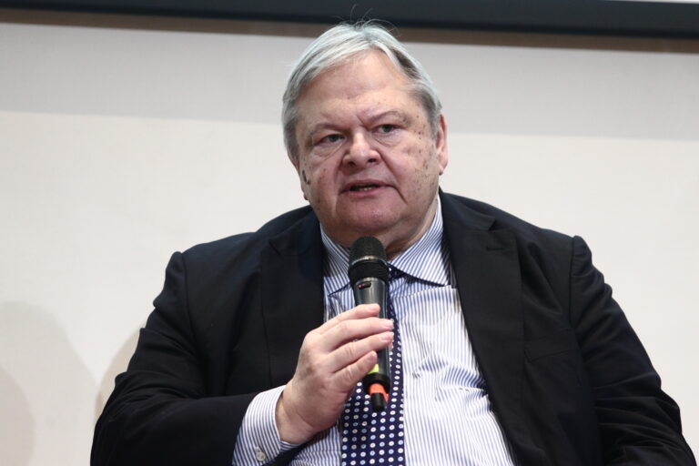 Ευ. Βενιζέλος: Η Συμφωνία των Πρεσπών είναι μέρος του Διεθνούς Δικαίου, δεσμευτική και για τις δύο χώρες και η τήρηση της είναι αναγκαία και υποχρεωτική